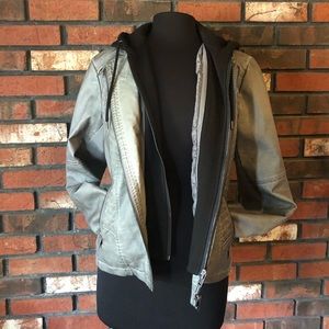 Beautiful gray/green jacket